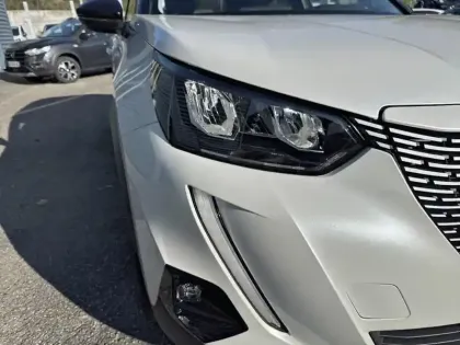 Photo 13 Peugeot 2008  Electrique 136 ch Roadtrip