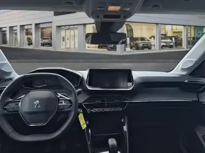 Photo 9 Peugeot 208  PureTech 75 S&S BVM5 Active