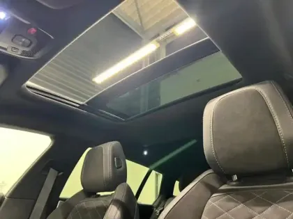 Photo 12 Peugeot 508  SW HYBRID4 360ch e-EAT8 PEUGEOT SPORT ENGINEERED