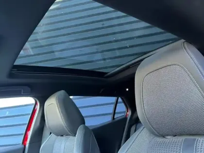 Photo 7 Peugeot 2008  1.2 PureTech 130ch S&S GT EAT8