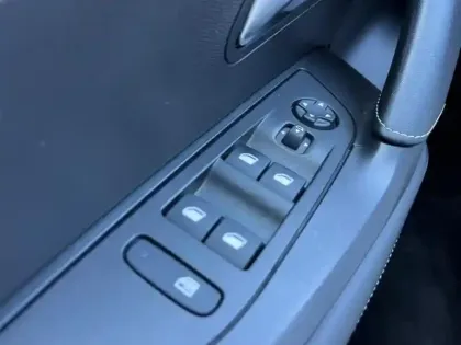 Photo 9 Peugeot 2008  1.2 PureTech 130ch S&S GT EAT8