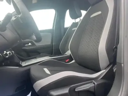 Photo 14 Opel Mokka  1.2 Turbo Hybrid 136ch Edition e-DCT6