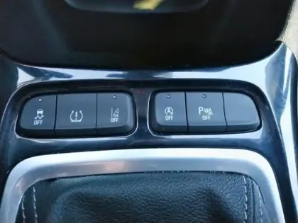 Photo 17 Opel Crossland  1.2 Turbo 110ch Elegance