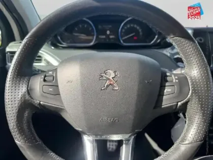 Photo 11 Peugeot 2008  1.2 PureTech 110ch Crossway S&S