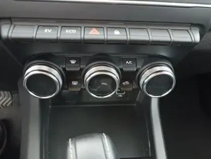 Photo 11 Renault Arkana  1.6 E-Tech 145ch Business