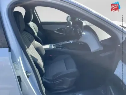 Photo 4 Peugeot 3008  1.2 Hybrid 145ch Allure e-DCS6