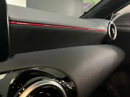 Photo 17 Mercedes Classe A 200 AMG Line