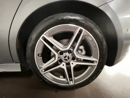 Photo 8 Mercedes Classe A 200 AMG Line