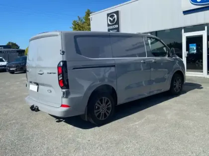 Photo 1 Ford Transit Custom Fg 320 L1H1 2.5 Duratec 232ch Hybride rechargeable Limited CVT