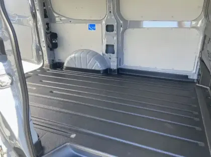 Photo 8 Ford Transit Custom Fg 320 L1H1 2.5 Duratec 232ch Hybride rechargeable Limited CVT