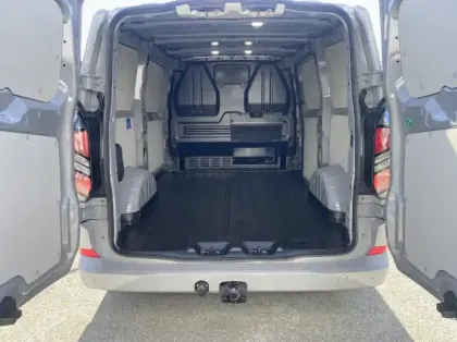 Photo 10 Ford Transit Custom Fg 320 L1H1 2.5 Duratec 232ch Hybride rechargeable Limited CVT