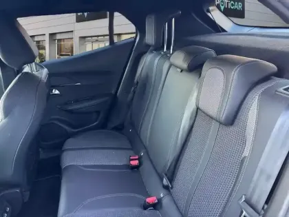 Photo 22 Peugeot 2008  PureTech 130 S&S BVM6 GT