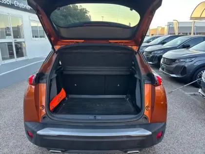 Photo 7 Peugeot 2008  PureTech 130 S&S BVM6 GT