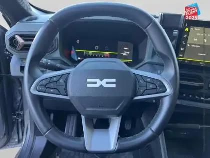 Photo 11 Dacia Bigster  1.2 TCe mild hybrid 140ch Extreme 4x2