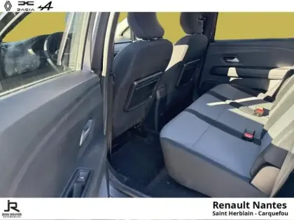 Photo 13 Dacia Jogger  1.6 hybrid 140ch Extreme 5 places