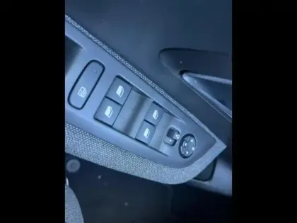 Photo 14 Peugeot 208  1.2 PureTech 75ch S&S Style