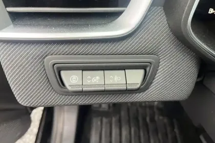 Photo 17 Renault Clio V TCe 90 ch GSR2 Esprit Alpine