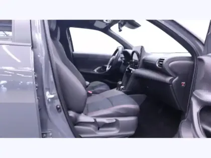 Photo 20 Toyota Yaris Hybride 1.5 HYBRID 130H GR SPORT AUTO 2W