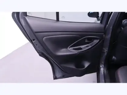 Photo 16 Toyota Yaris Hybride 1.5 HYBRID 130H GR SPORT AUTO 2W