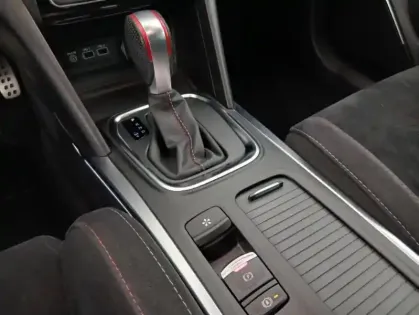 Photo 22 Renault Megane IV BERLINE TCe 140 EDC FAP - 20 R.S. Line