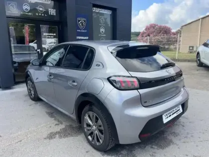 Photo 2 Peugeot 208 II Electrique Allure