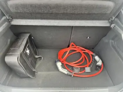 Photo 14 Peugeot 208 II Electrique Allure