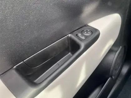 Photo 12 Fiat 500c II Hybrid 1.0 BSG 70 ch Dolcevita