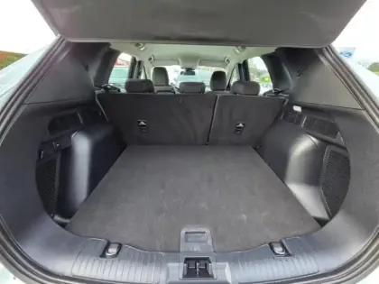 Photo 12 Ford Kuga  2.5 Duratec 190ch FHEV E85 Titanium BVA