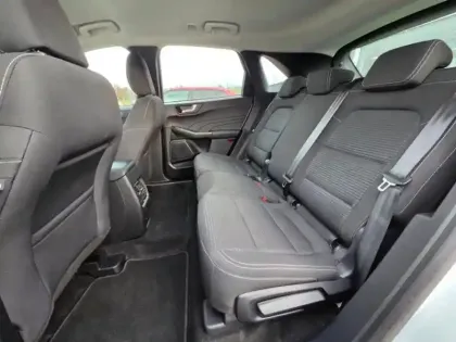 Photo 11 Ford Kuga  2.5 Duratec 190ch FHEV E85 Titanium BVA