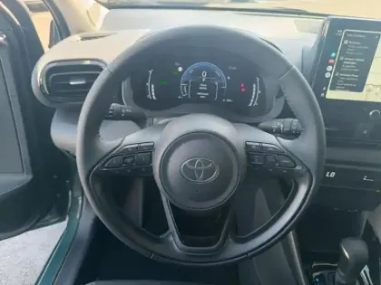 Photo 13 Toyota Yaris  116h Design 5p MY25