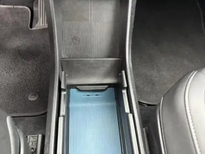 Photo 13 Volvo Ex30  Single Extended Range 272ch Ultra