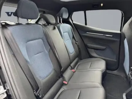 Photo 9 Volvo Ex30  Single Extended Range 272ch Ultra