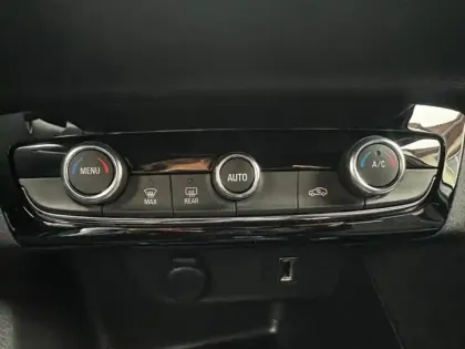 Photo 8 Opel Corsa  1.2 Turbo 130ch Ultimate BVA