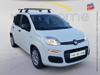 Photo 17 Fiat Panda  1.0 70ch BSG S&S City Cross Elysia Euro6D