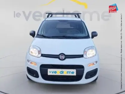 Photo 16 Fiat Panda  1.0 70ch BSG S&S City Cross Elysia Euro6D