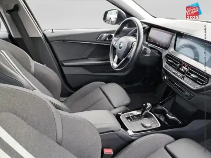 Photo 4 BMW Serie 1 Série 1 118d 150ch Edition Sport GPS Camera