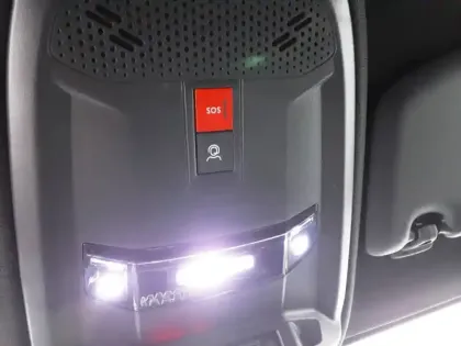 Photo 44 Peugeot 208  Hybrid 110 e-DCS6