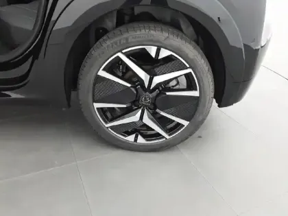 Photo 33 Peugeot 208  Hybrid 110 e-DCS6