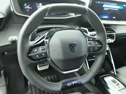 Photo 29 Peugeot 208  Hybrid 110 e-DCS6