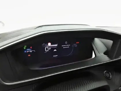 Photo 30 Peugeot 208  Hybrid 110 e-DCS6