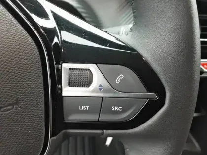 Photo 43 Peugeot 208  PureTech 75 S&S BVM5