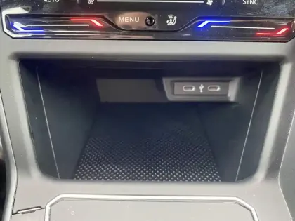 Photo 18 Volkswagen Polo  1.0 TSI 116 S&S DSG7