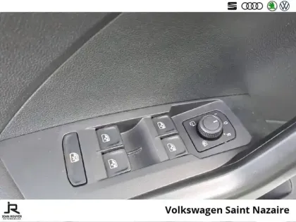 Photo 12 Volkswagen T-cross  1.0 TSI 95 Start/Stop BVM5