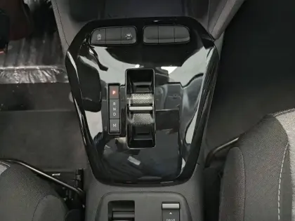 Photo 13 Opel Corsa  1.2 Turbo Hybrid 110 ch e-DCT6