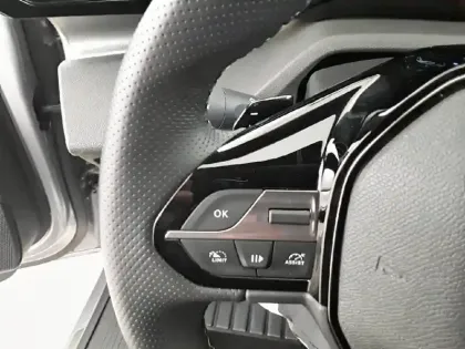 Photo 22 Peugeot 308  PureTech 130ch S&S EAT8