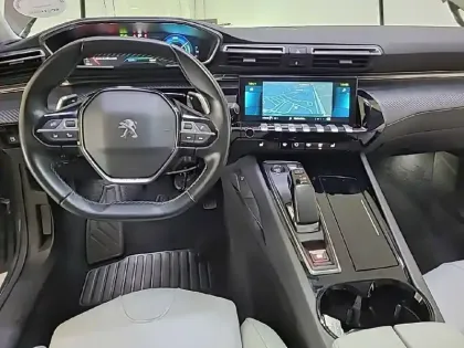 Photo 43 Peugeot 508  SW Hybrid 225 e-EAT8