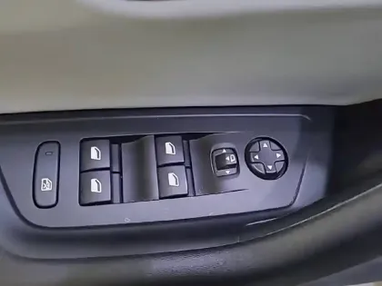 Photo 31 Peugeot 508  SW Hybrid 225 e-EAT8