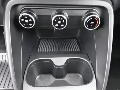 Photo 43 Citroën C3  Turbo 100 ch BVM6