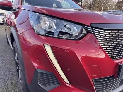 Photo 15 Peugeot 2008  PureTech 100 S&S BVM6