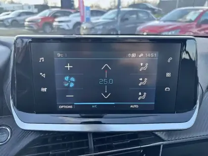 Photo 20 Peugeot 2008  PureTech 100 S&S BVM6